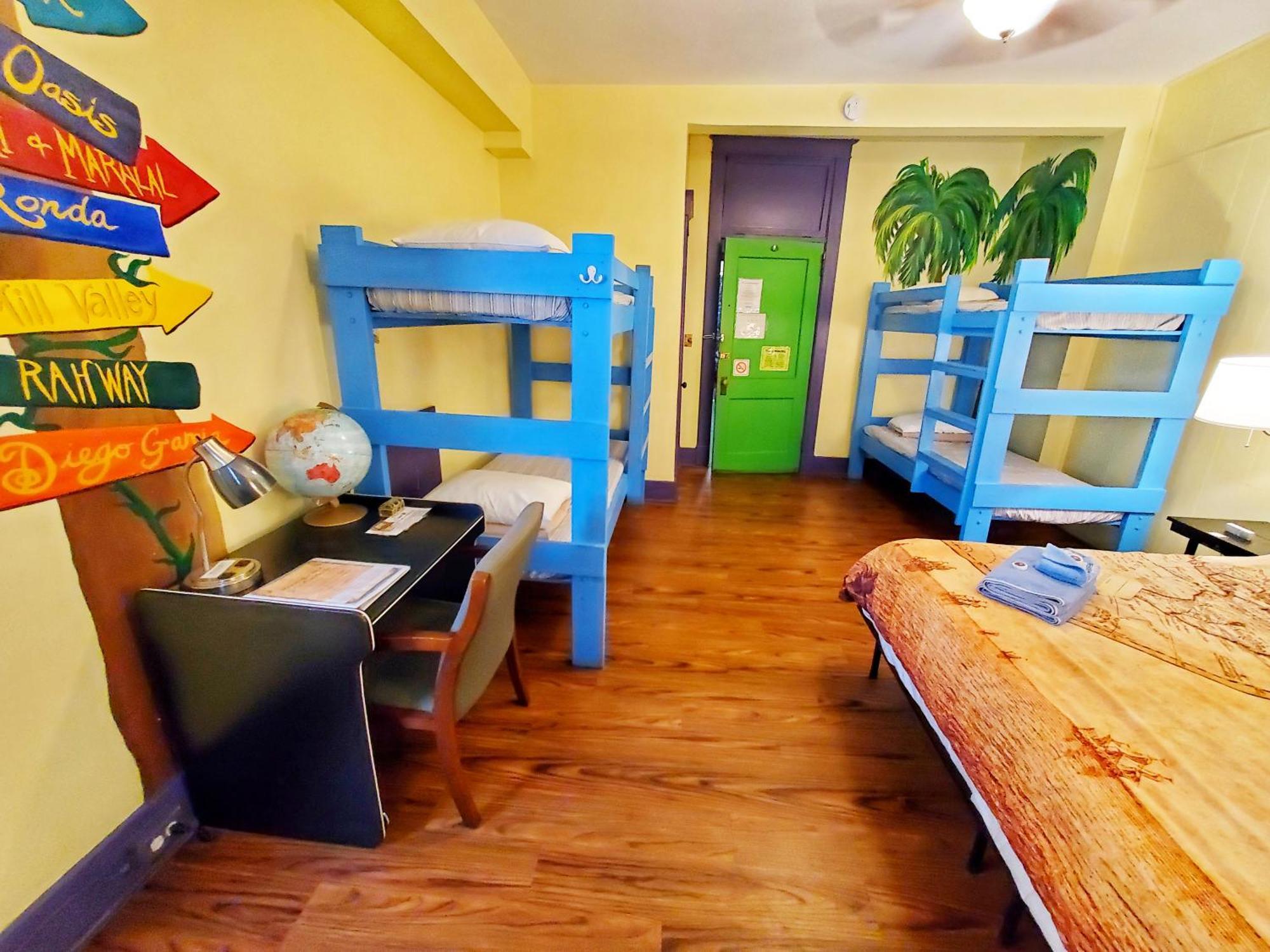 The Pirate Haus Inn Сент-Огастин Экстерьер фото